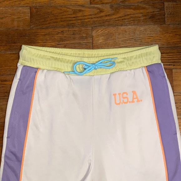 NWOT Spirit Jersey USA white, with subtle pops of color and a stripe down leg - Picture 2 of 4